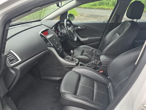 Vauxhall Astra ELITE CDTI S/S 9