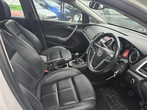 Vauxhall Astra ELITE CDTI S/S 7