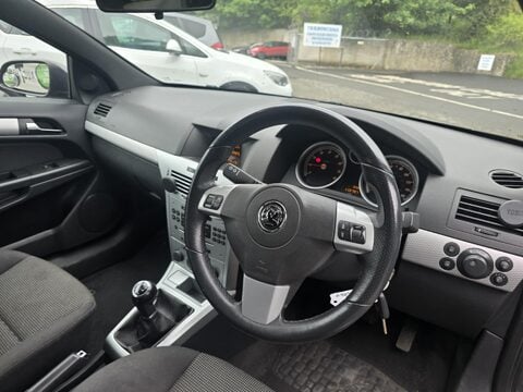 Vauxhall Astra SRI XP 8