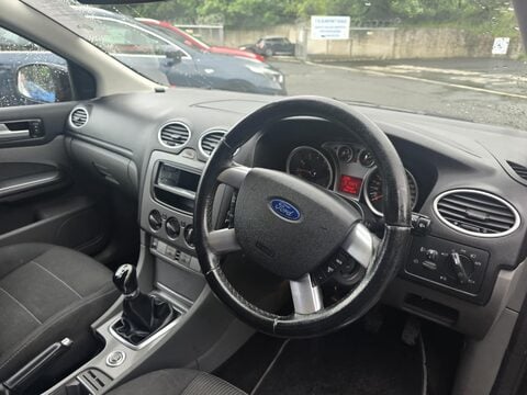 Ford Focus TITANIUM 7