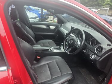 Mercedes-Benz C Class C220 CDI BLUEEFFICIENCY AMG SPORT PLUS 2