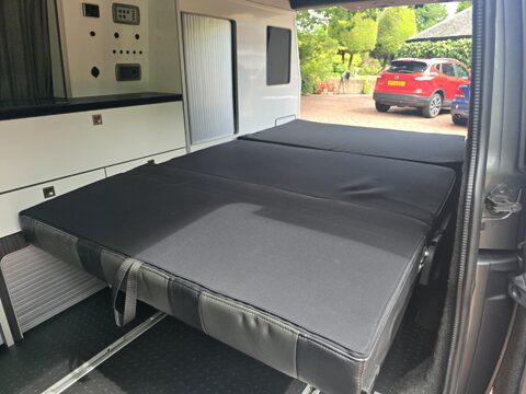 Volkswagen Transporter T30 TDI P/V TRENDLINE BMT CAMPERVAN 4 BIRTH AUTO LWB 2