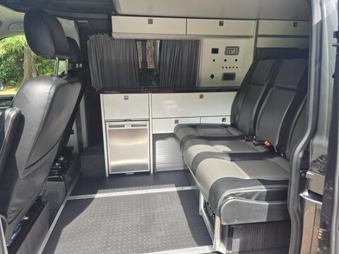 Volkswagen Transporter T30 TDI P/V TRENDLINE BMT CAMPERVAN 4 BIRTH AUTO LWB 11