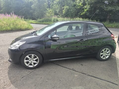 Peugeot 208 ACTIVE 10
