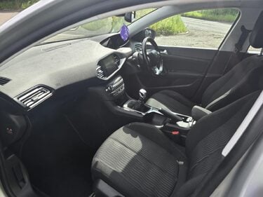 Peugeot 308 BLUE HDI S/S SW ACTIVE 2