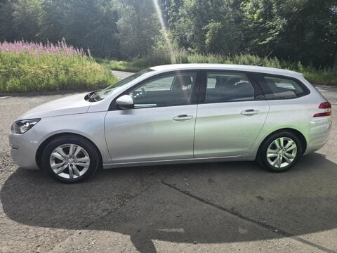 Peugeot 308 BLUE HDI S/S SW ACTIVE 9