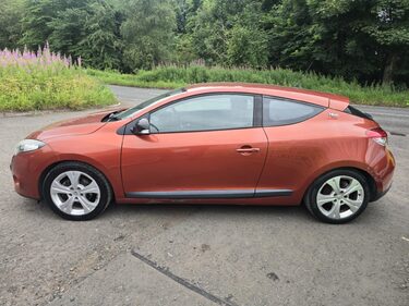 Renault Megane I-MUSIC VVT 2