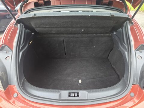 Renault Megane I-MUSIC VVT 9