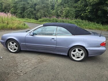 Mercedes-Benz CLK CLK320 AVANTGARDE 4