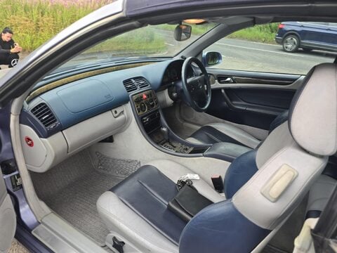 Mercedes-Benz CLK CLK320 AVANTGARDE 6