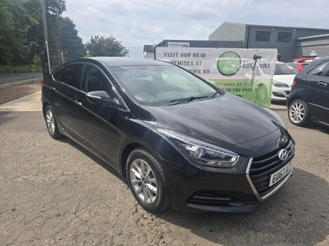 Hyundai i40 CRDI SE NAV BLUE DRIVE 1