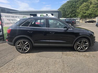 Audi Q3 TDI SE 3