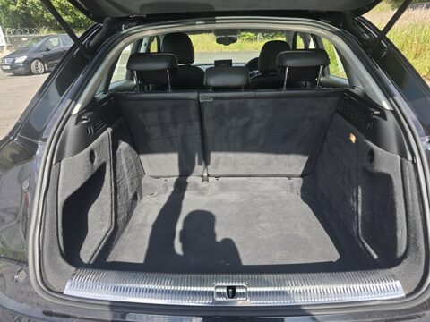 Audi Q3 TDI SE 12