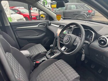 MG ZS EXCITE VTI-TECH 4