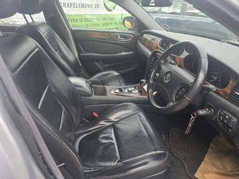 Jaguar XJ TDVI EXECUTIVE 7