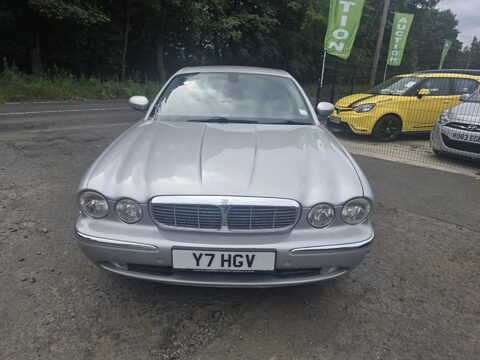 Jaguar XJ TDVI EXECUTIVE 2