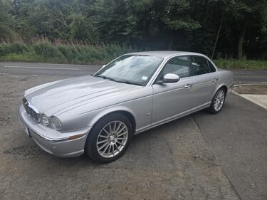 Jaguar XJ TDVI EXECUTIVE 2
