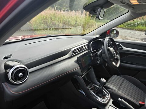 MG ZS EXCITE VTI-TECH 7