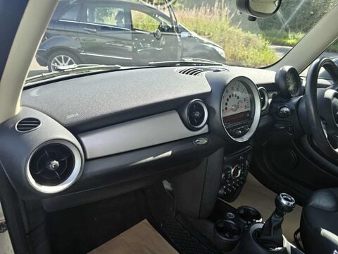 Mini Hatch COOPER 10