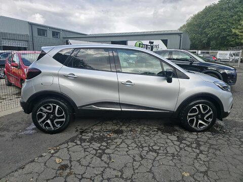Renault Captur DYNAMIQUE S NAV TCE 5