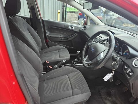 Ford Fiesta ZETEC TDCI 10