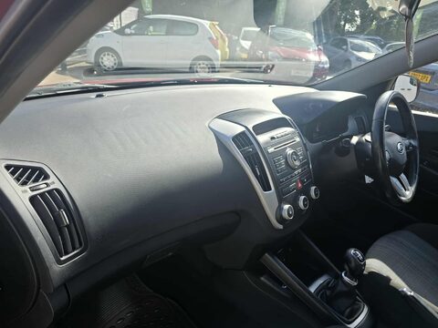 Kia Ceed 2 7