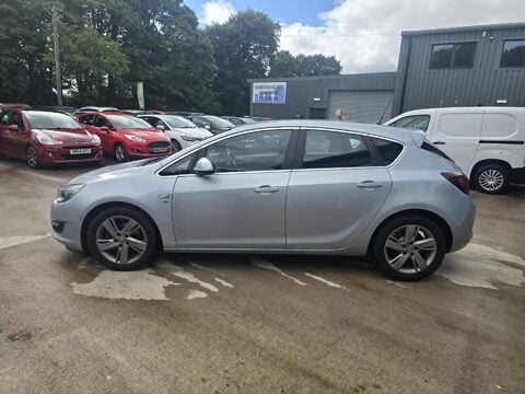 Vauxhall Astra SRI CDTI 11