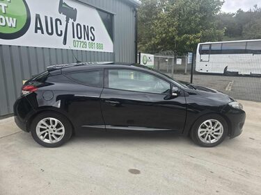Renault Megane DYNAMIQUE TOMTOM ENERGY DCI S/S 4