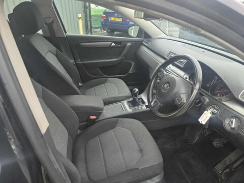 Volkswagen Passat HIGHLINE TDI BLUEMOTION TECHNOLOGY 11