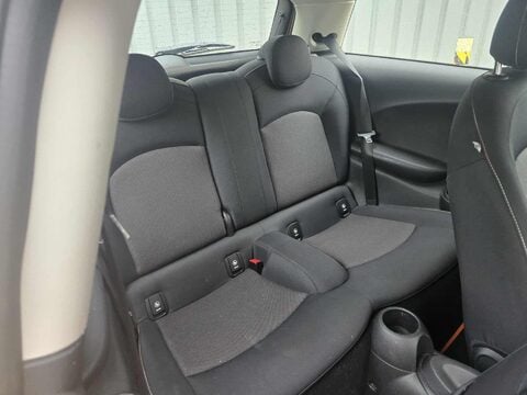 Mini Hatch COOPER 10