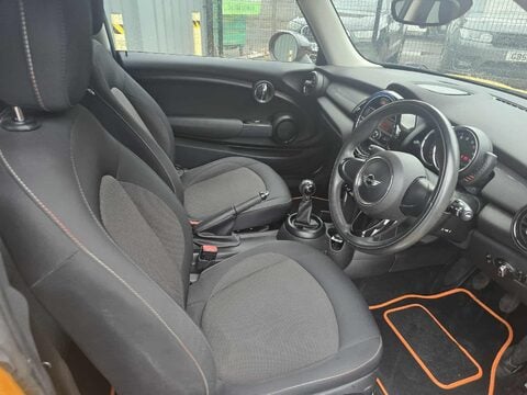 Mini Hatch COOPER 7