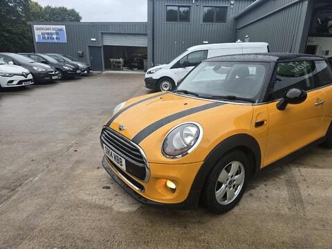 Mini Hatch COOPER 2