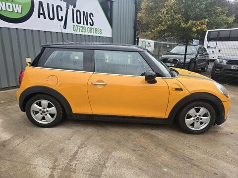 Mini Hatch COOPER 3