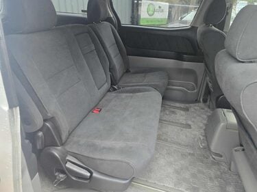 Toyota Alphard 7 SEATER AUTO 3