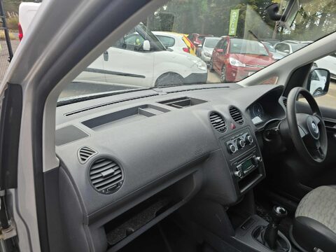 Volkswagen Caddy C20 MATCH TDI 102 6