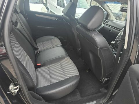 Mercedes-Benz B Class B180 CDI SE 9
