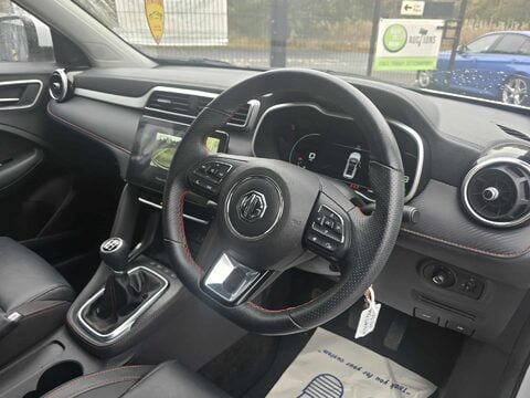 MG ZS EXCLUSIVE VTI-TECH 6