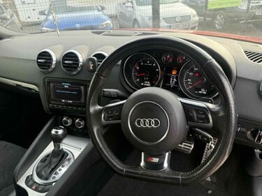Audi TT TFSI S LINE BLACK EDITION 3
