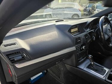 Mercedes-Benz E Class E220 CDI BLUEEFFICIENCY SPORT 4