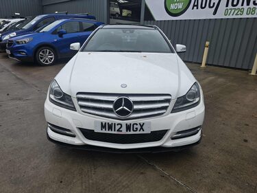 Mercedes-Benz C Class C250 CDI BLUEEFFICIENCY AMG SPORT 2