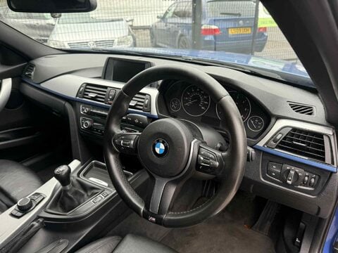 BMW 3 Series 318D M SPORT TOURING 10