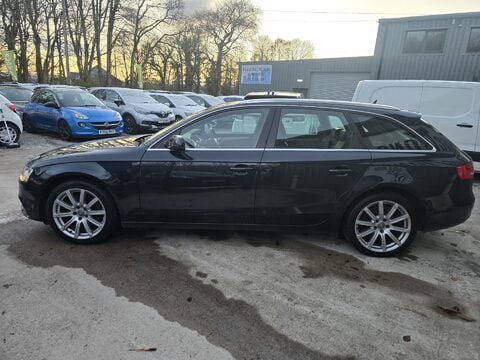 Audi A4 AVANT TDI QUATTRO SE TECHNIK 12