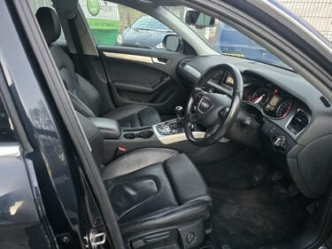 Audi A4 AVANT TDI QUATTRO SE TECHNIK 3