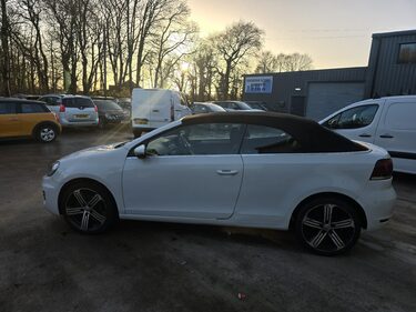 Volkswagen Golf S TSI CONVERTIBLE 2