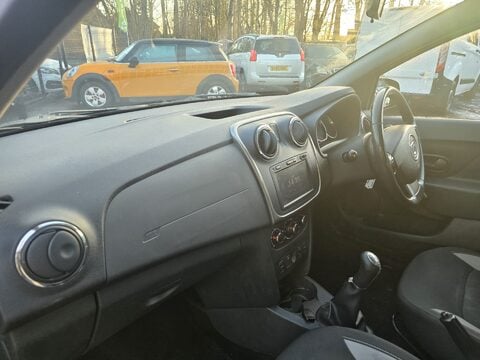 Dacia Sandero Stepway LAUREATE DCI 11