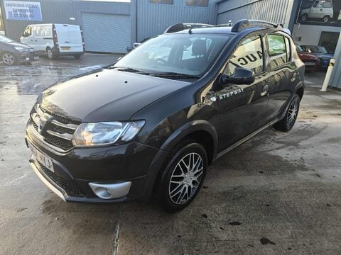 Dacia Sandero Stepway LAUREATE DCI 9