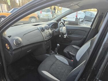 Dacia Sandero Stepway LAUREATE DCI 2