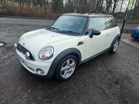 Mini Hatch COOPER 4
