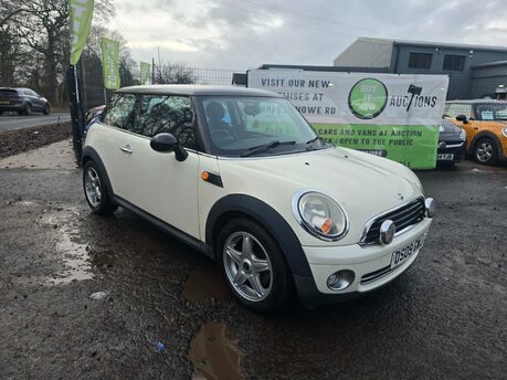 Mini Hatch COOPER