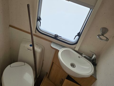 Lunar Stellar FREELANDER 4 BERTH 13